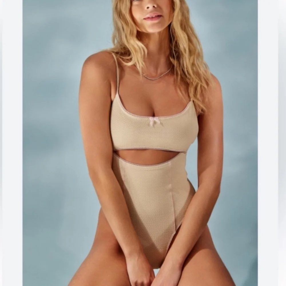 New!Frankies‎ Bikinis Julianne Waffle Cheeky One Piece Swimsuit